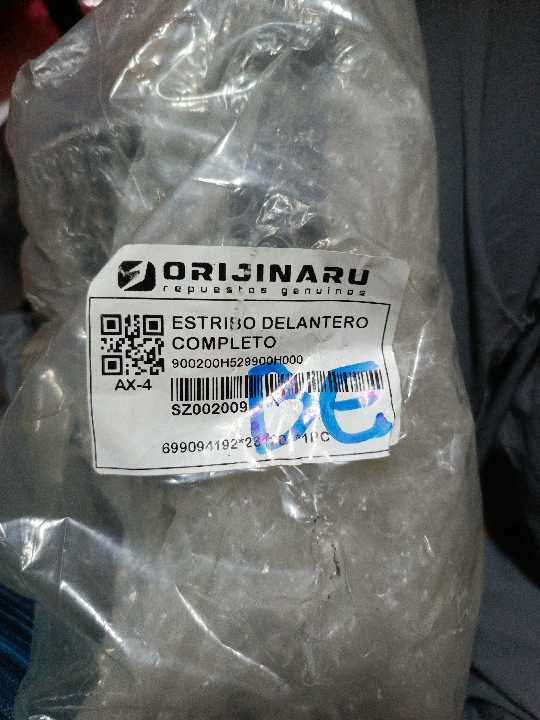 Ax4 delant estribos completo original xuri
